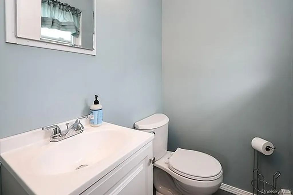 99 Ronkonkoma Boulevard Centereach NY 11720
