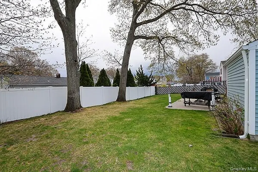 99 Ronkonkoma Boulevard Centereach NY 11720
