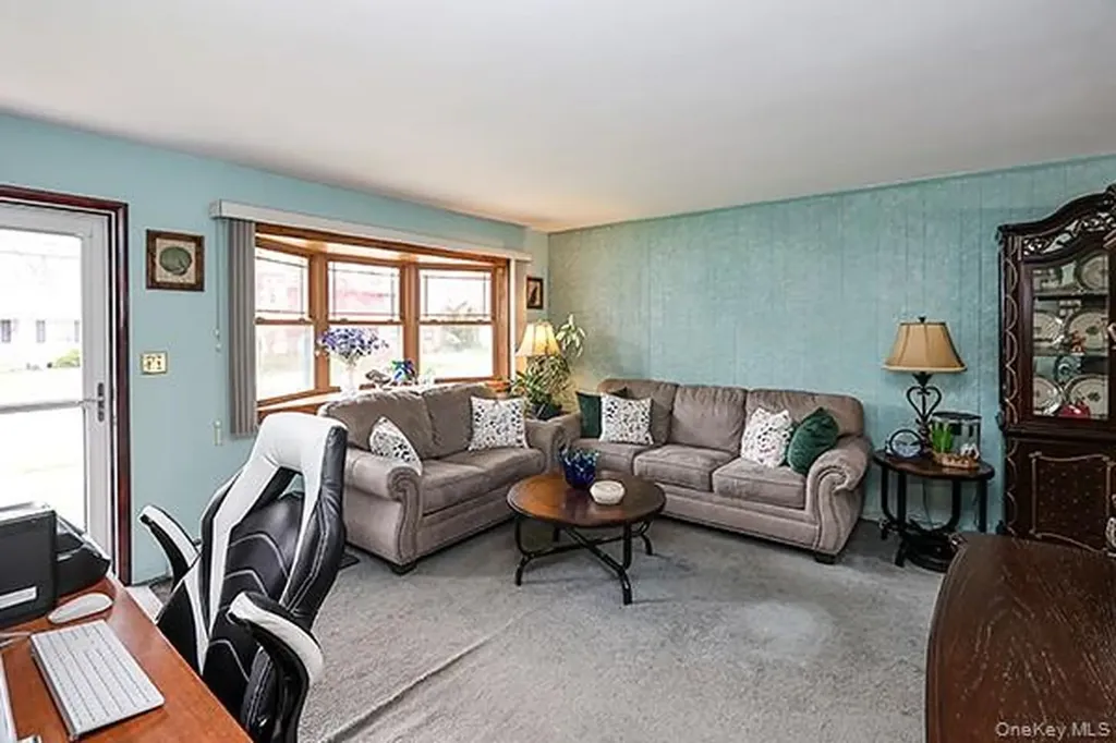 99 Ronkonkoma Boulevard Centereach NY 11720
