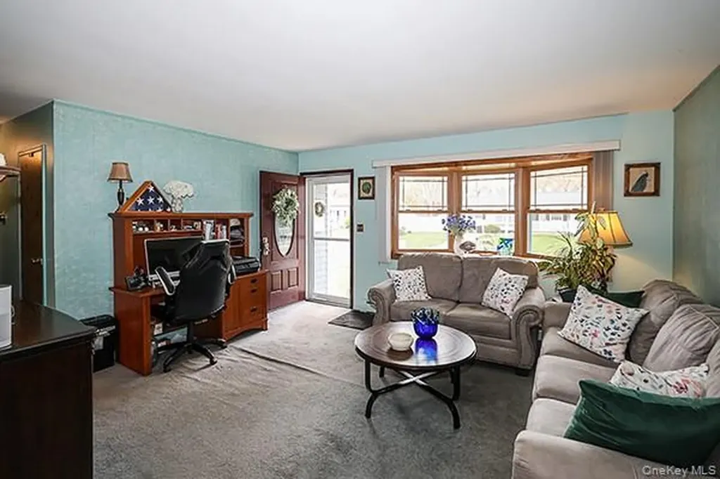 99 Ronkonkoma Boulevard Centereach NY 11720