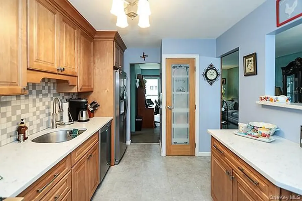 99 Ronkonkoma Boulevard Centereach NY 11720