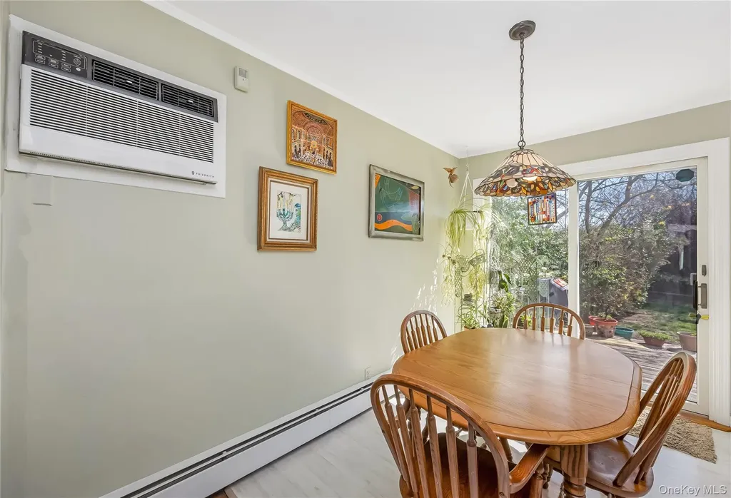 3017 Roxbury Road Oceanside NY 11572