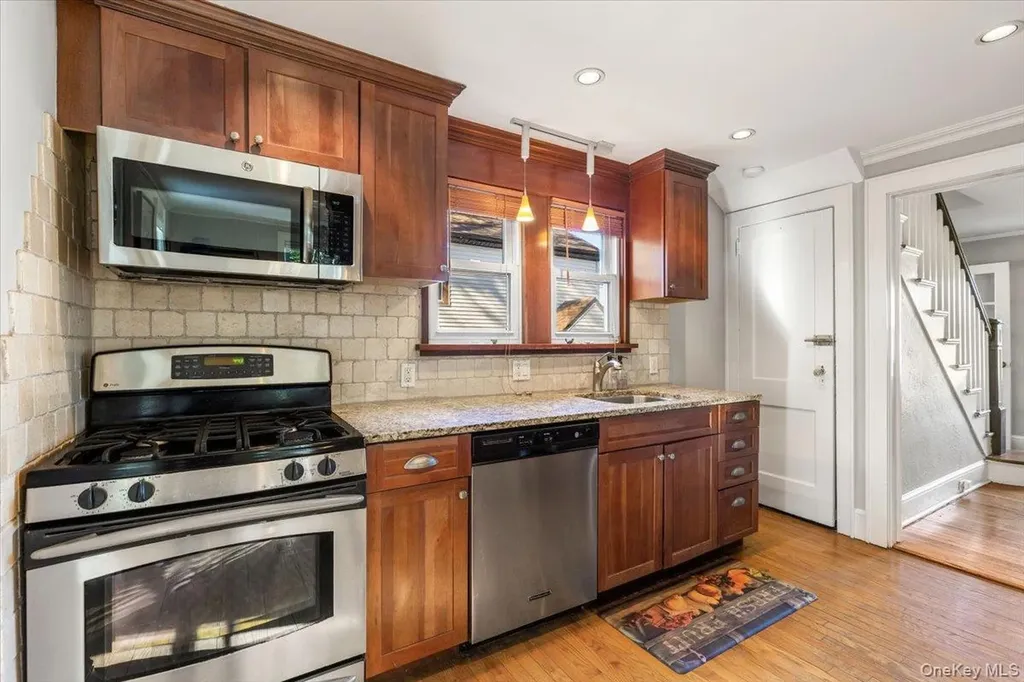 280 Knollwood Road White Plains NY 10607