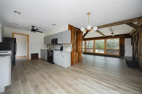 6652 State Route 42 Woodbourne NY 12788