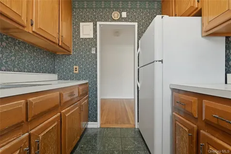 196-32 Pompeii Avenue Holliswood NY 11423