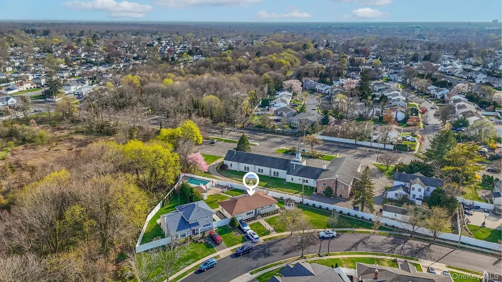3 Miriam Lane Plainview NY 11803
