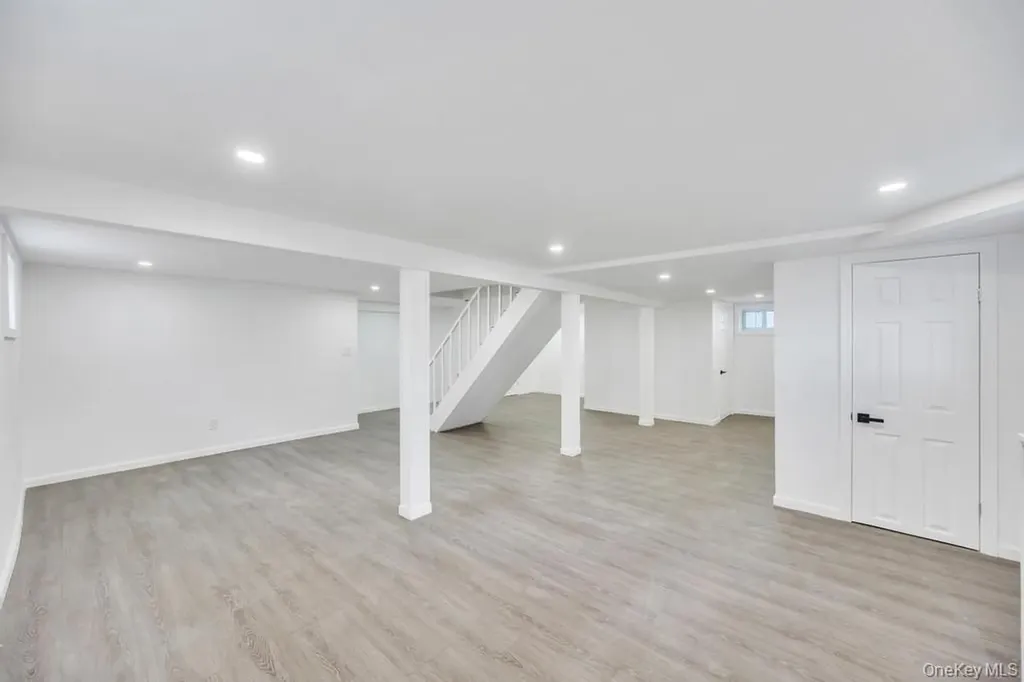 108 Lido Parkway Lindenhurst NY 11757