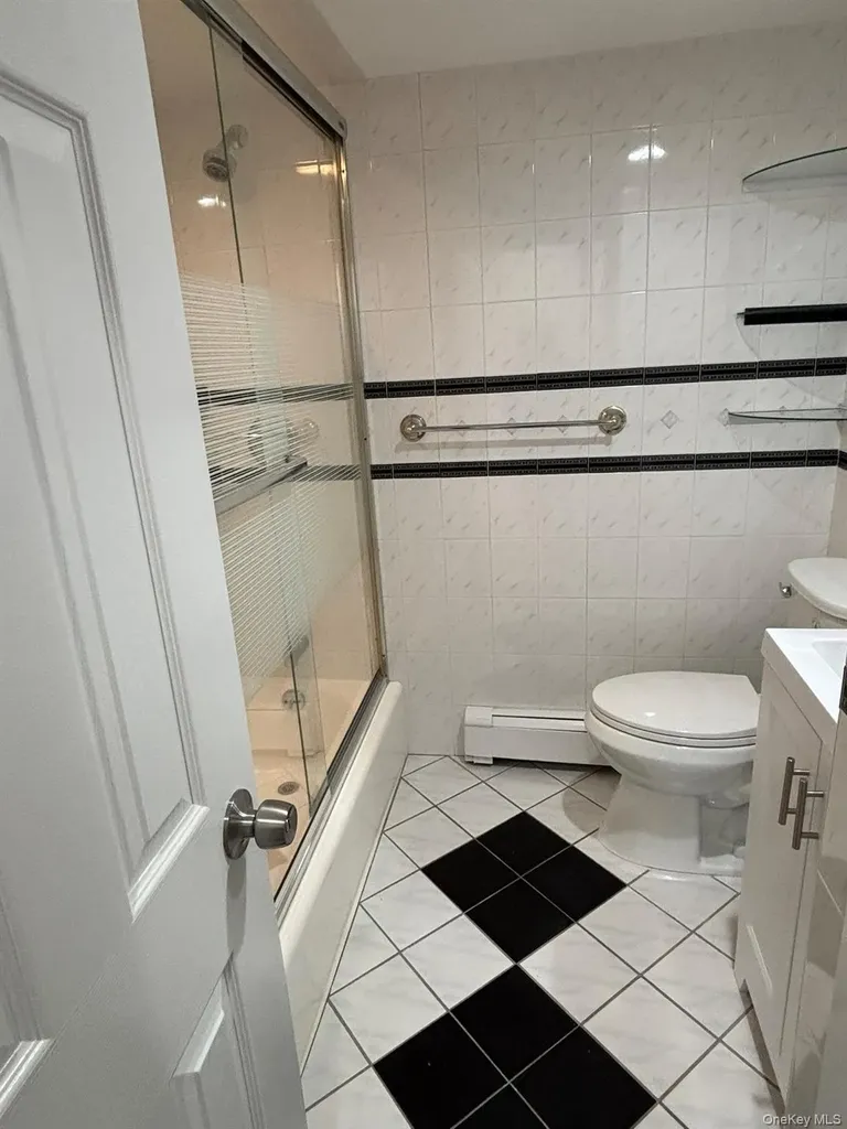 2689 Cedar Court Oceanside NY 11572