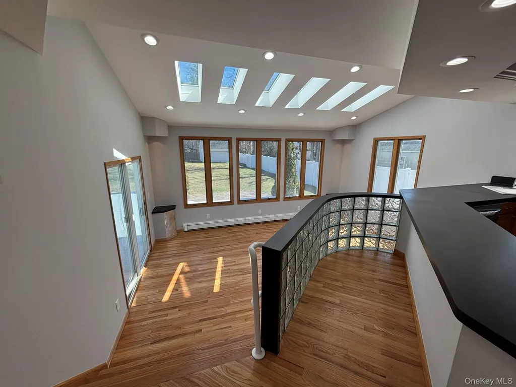 2689 Cedar Court Oceanside NY 11572
