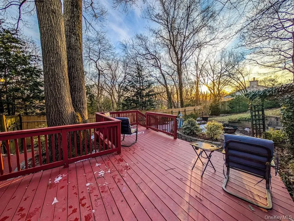 33 Park Drive Rocky Point NY 11778