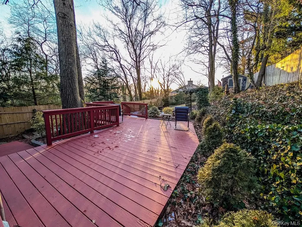 33 Park Drive Rocky Point NY 11778