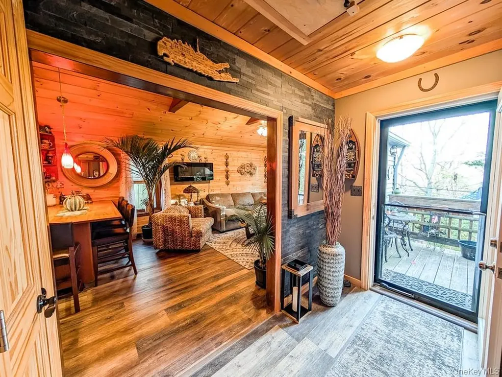 33 Park Drive Rocky Point NY 11778