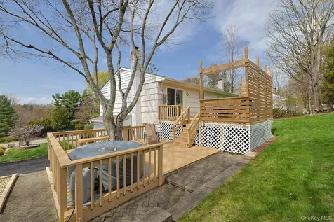 36 Parkway Drive Yorktown Heights NY 10598