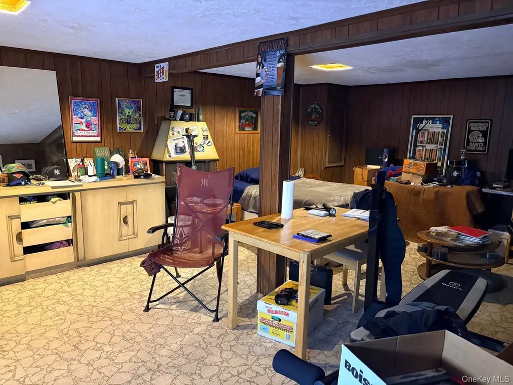 66 40th Street Islip NY 11751