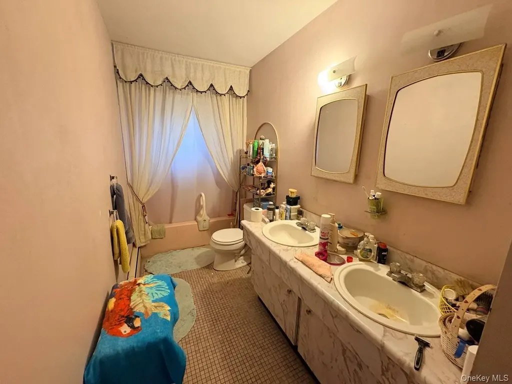 66 40th Street Islip NY 11751