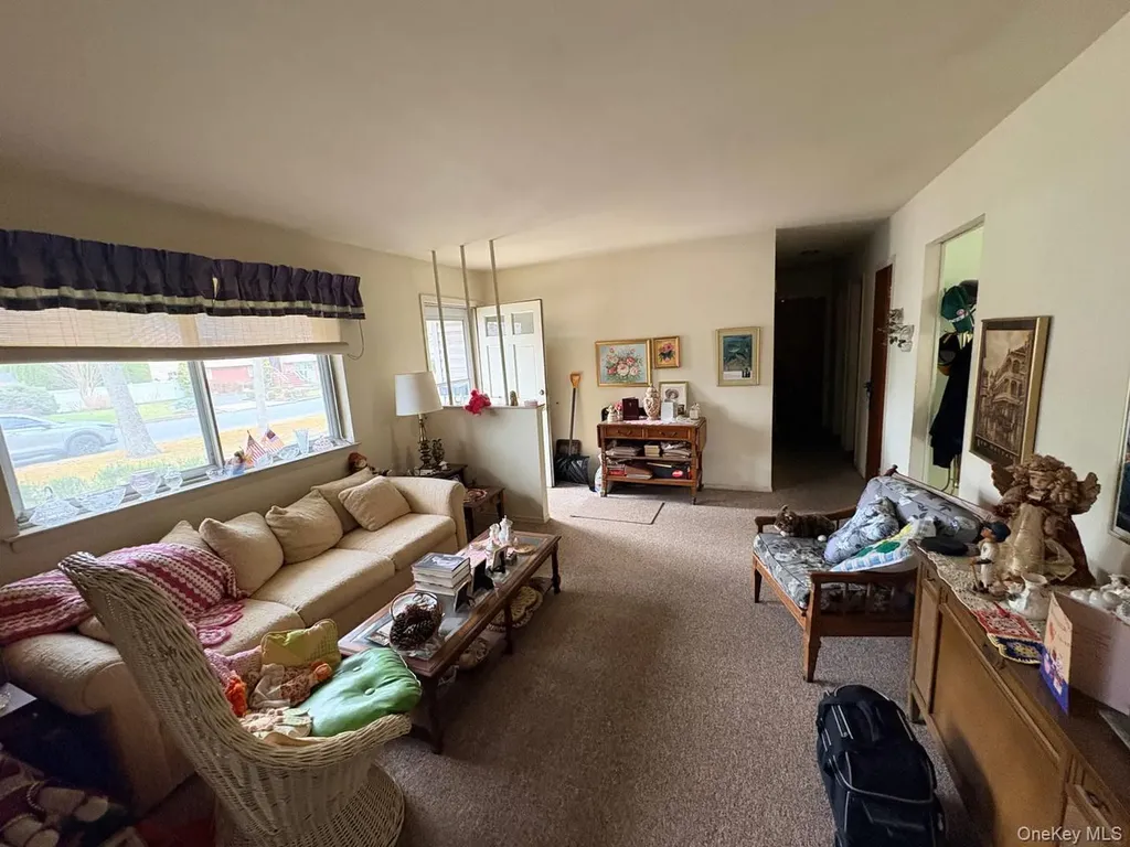 66 40th Street Islip NY 11751