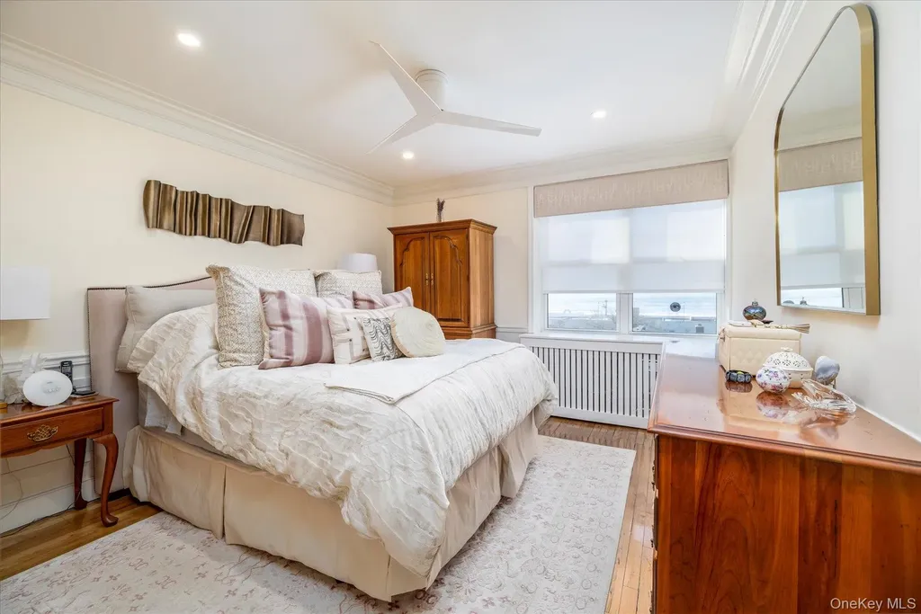 333 E Broadway Long Beach NY 11561