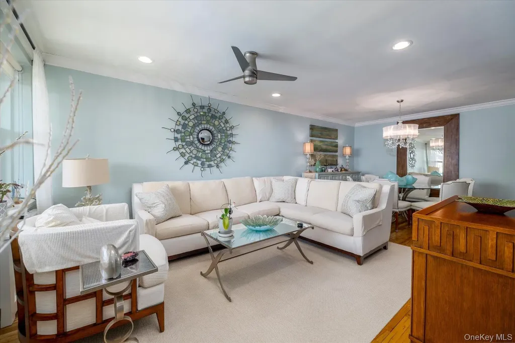 333 E Broadway Long Beach NY 11561