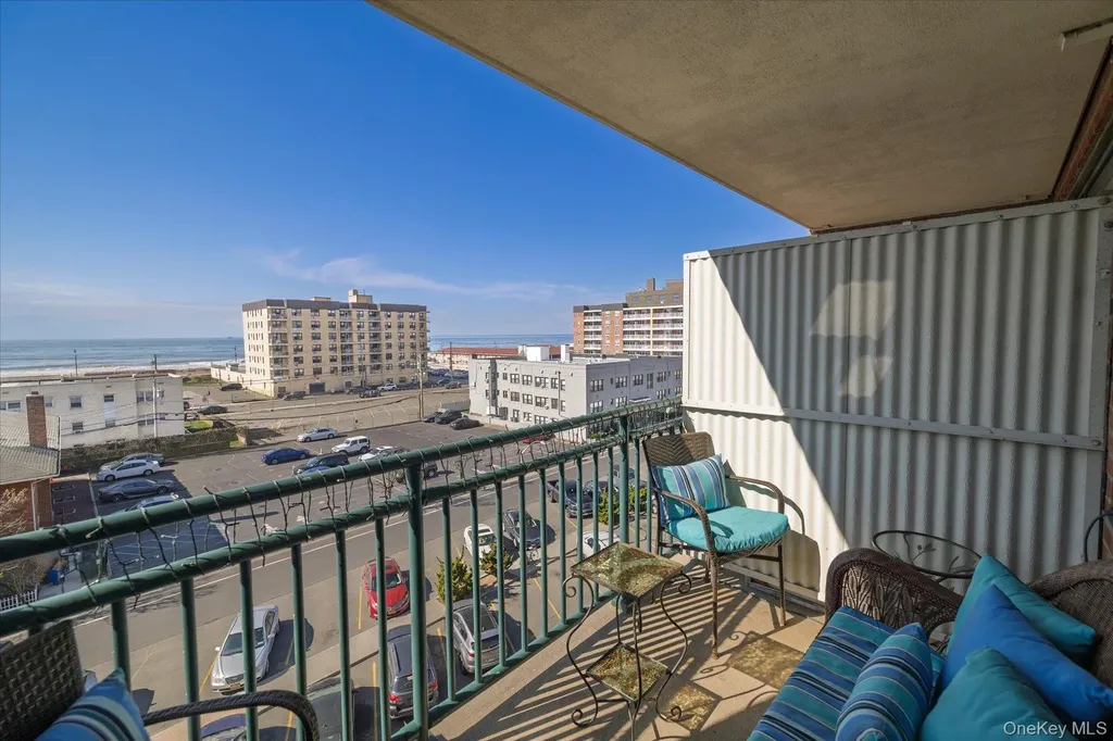 333 E Broadway Long Beach NY 11561