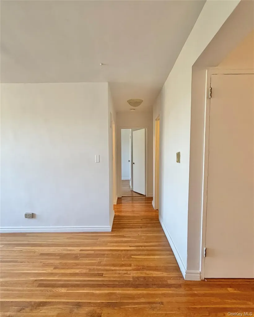5715 Mosholu Avenue Bronx NY 10471