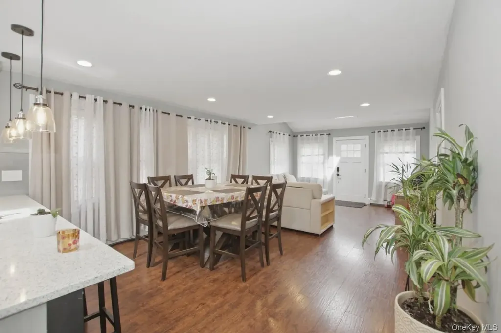 14 Sunburst Drive Rocky Point NY 11778