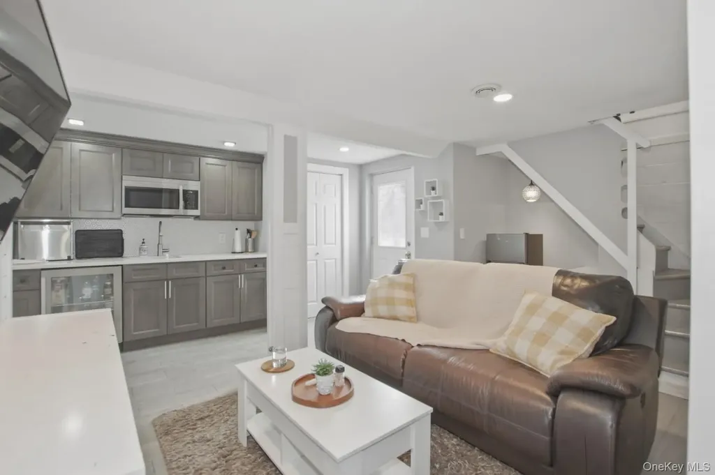 14 Sunburst Drive Rocky Point NY 11778