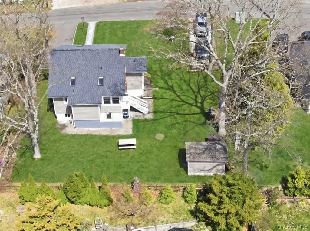14 Sunburst Drive Rocky Point NY 11778