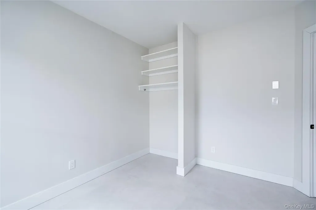 315 W Broadway Long Beach NY 11561