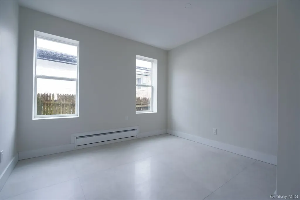 315 W Broadway Long Beach NY 11561