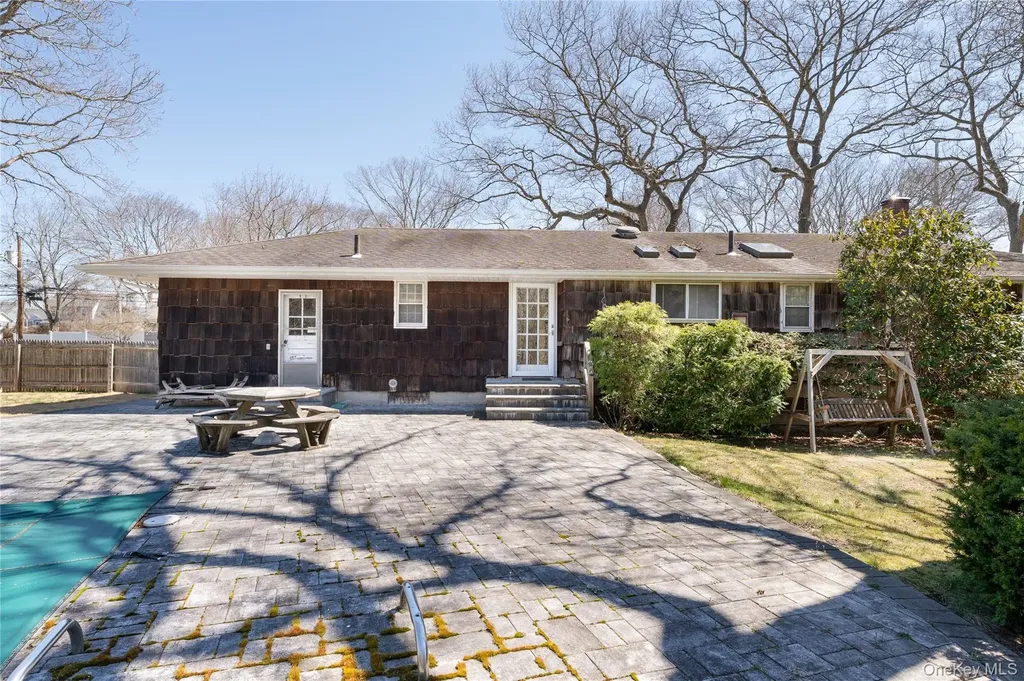 52 Woodbury Road Farmingville NY 11738