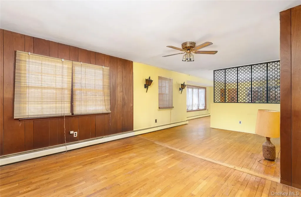 52 Woodbury Road Farmingville NY 11738