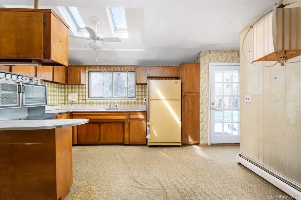 52 Woodbury Road Farmingville NY 11738