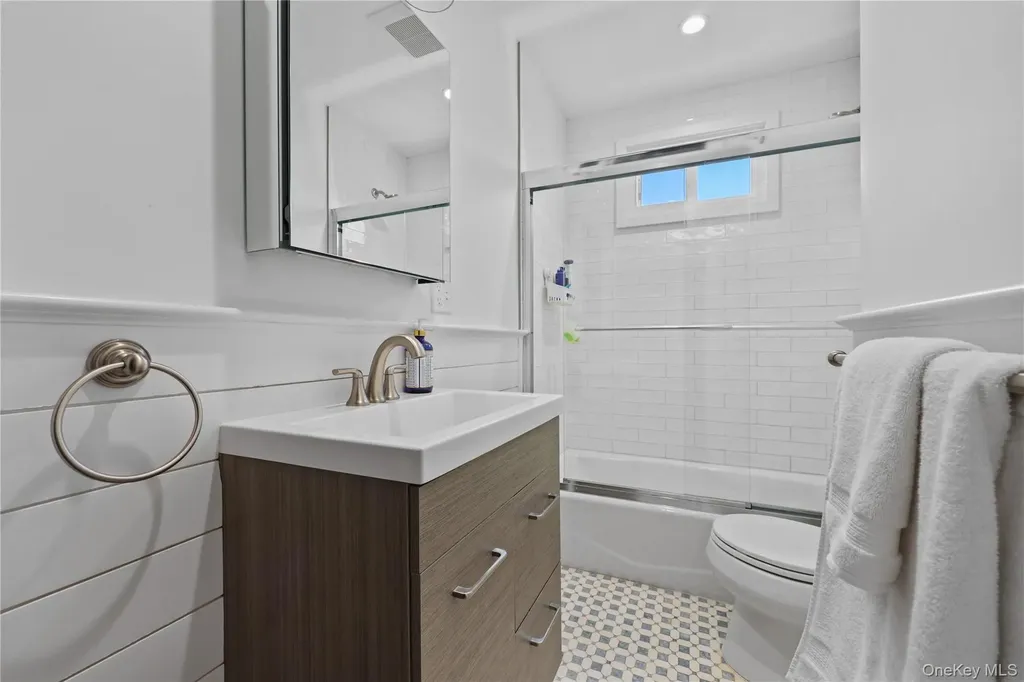 48 Coakley Avenue Harrison NY 10528