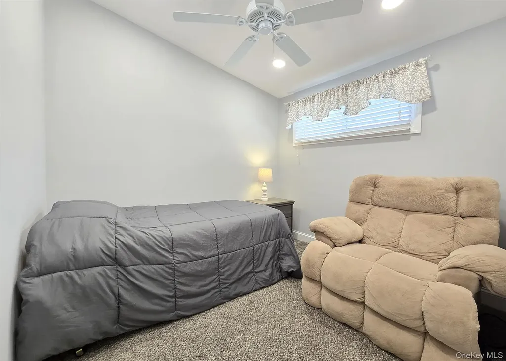 25 Peter Road Ronkonkoma NY 11779