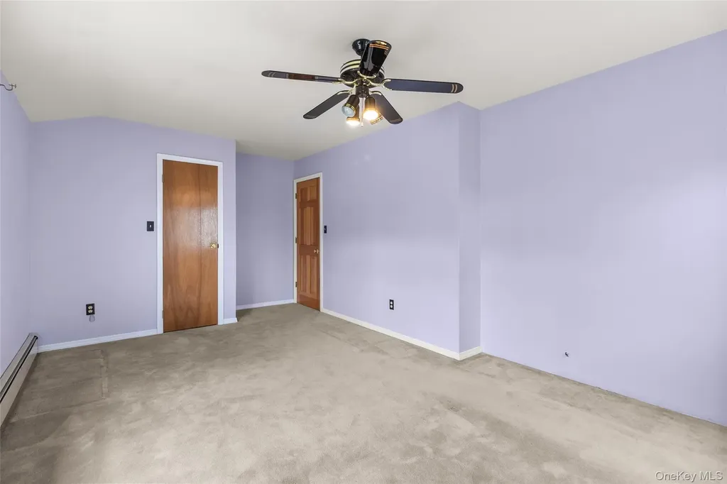 69 Amsterdam Road Smithtown NY 11787
