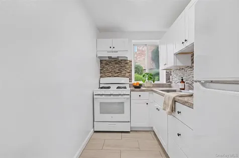 345 N Broadway Yonkers NY 10701