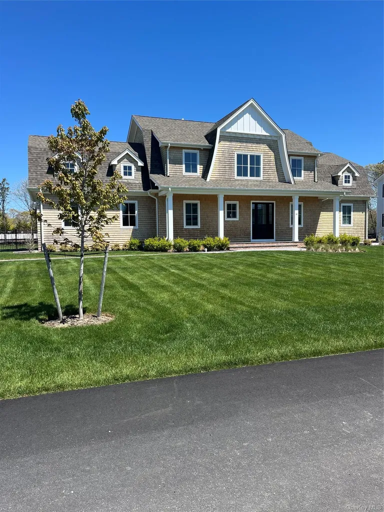 14 Happy Lane Westhampton Beach NY 11978