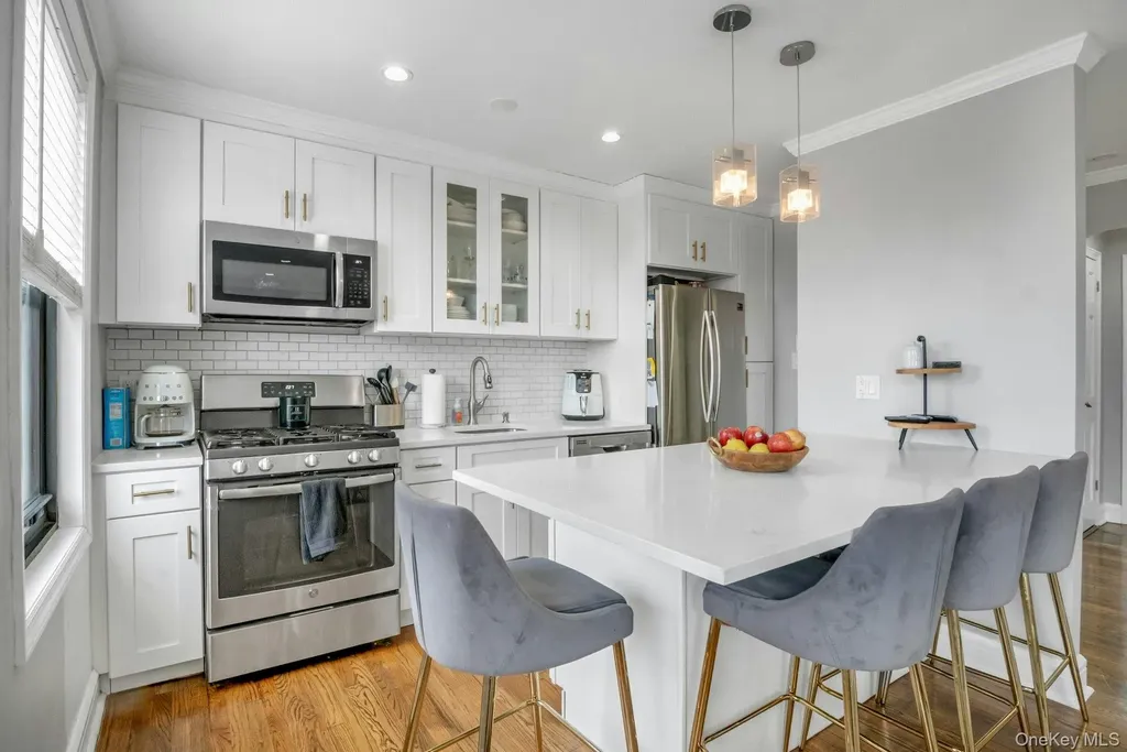 214 Richbell Road Mamaroneck NY 10543