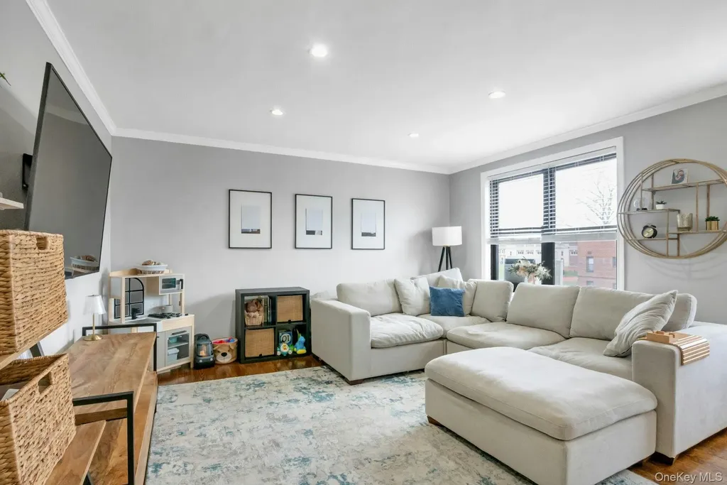 214 Richbell Road Mamaroneck NY 10543