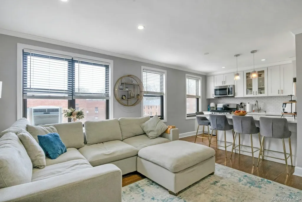 214 Richbell Road Mamaroneck NY 10543