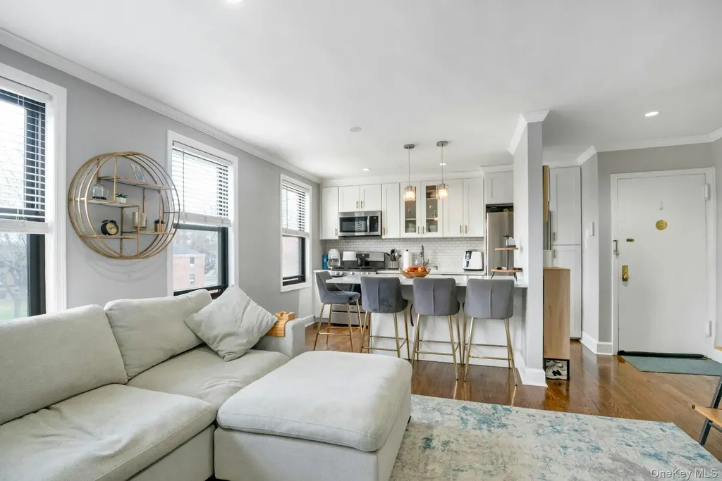 214 Richbell Road Mamaroneck NY 10543
