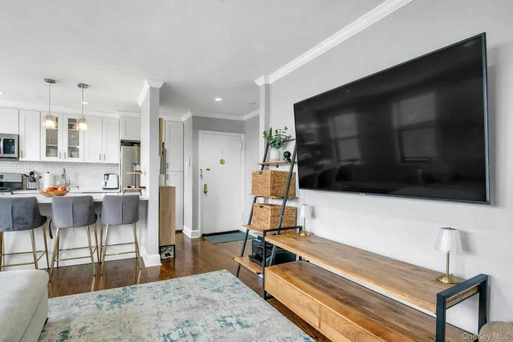 214 Richbell Road Mamaroneck NY 10543