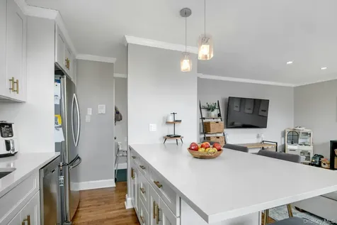 214 Richbell Road Mamaroneck NY 10543