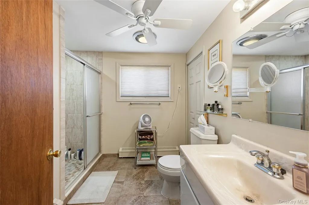 34 Link Lane Hicksville NY 11801