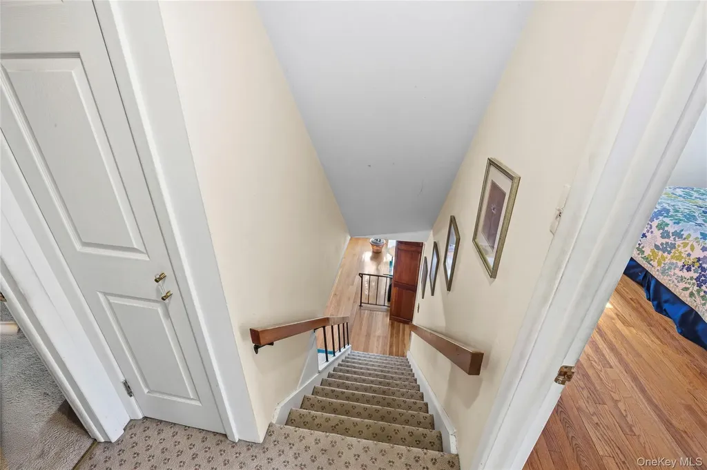 34 Link Lane Hicksville NY 11801