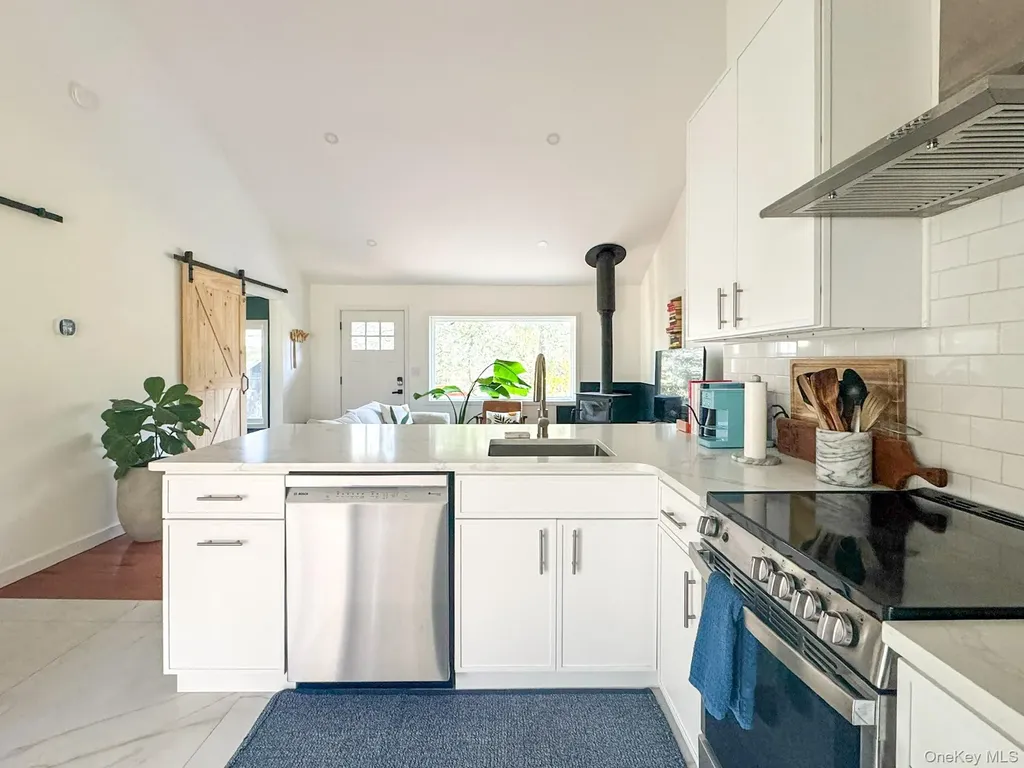 16 Burpo Lane Kerhonkson NY 12446