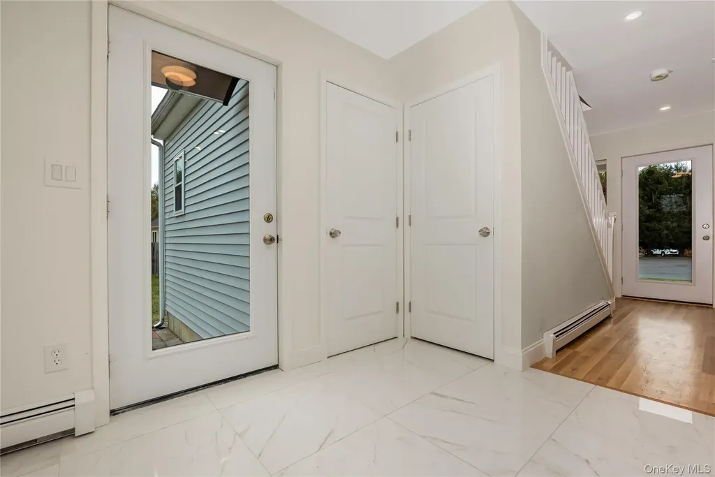 24 Buckskin Lane Riverhead NY 11901
