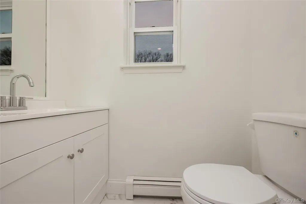 24 Buckskin Lane Riverhead NY 11901