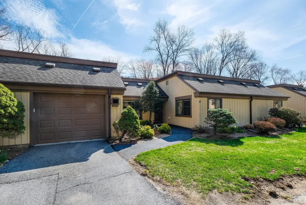 272 Heritage Hills Somers NY 10589
