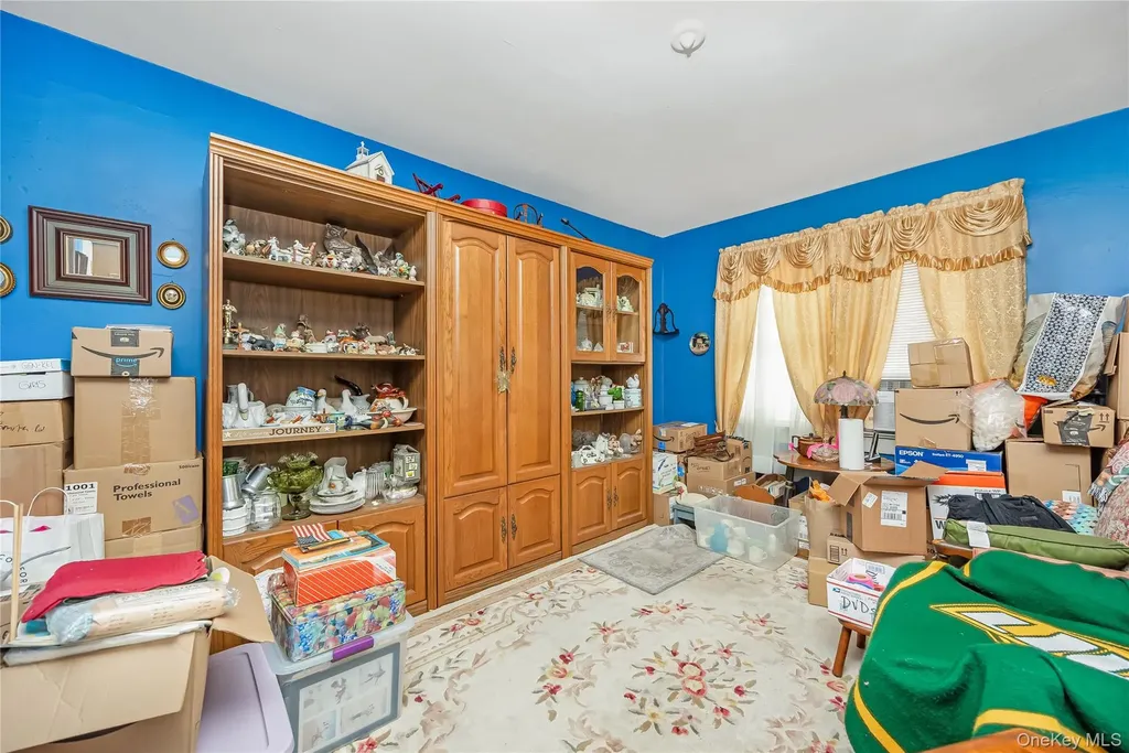 24 Bay 3rd Islip NY 11751